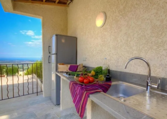 Bed & Breakfast Meacci Borgo (Corsica)